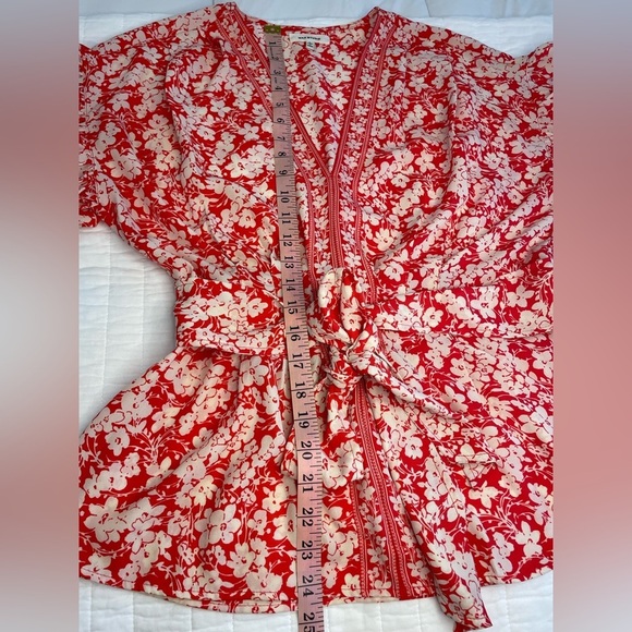 Max Studio Floral Red Women's Top Size Large - Picture 8 of 12